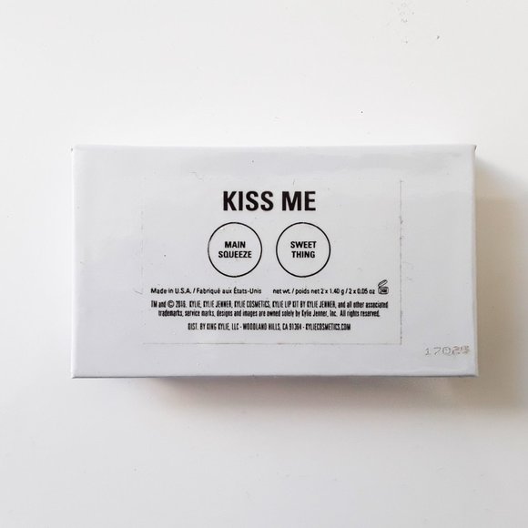 Kylie Cosmetics KISS Me Eyeshadow Palette - Picture 3 of 3